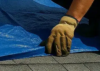 emergency roof tarping