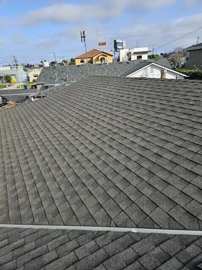 Worn shingle roof before replacement on Costa Drive in Hawthorne